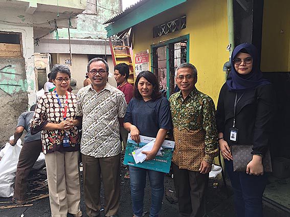 ASURANSI ASEI PEDULI BANTU WARGA KEBAKARAN TOMANG