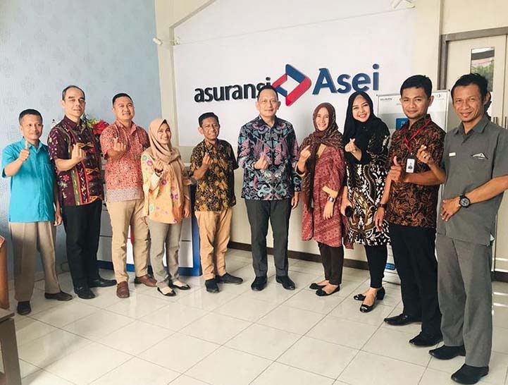 Kunjungan Kerja Direksi Asei ke KC. Makassar